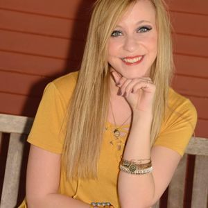 Meet your Posher, Lynnsie