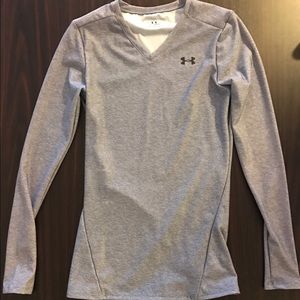🎉Holiday Sale! Under Armour M Gray Shirt