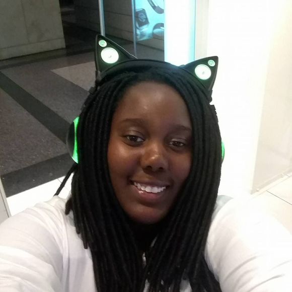 Meet your Posher, Jeleesa