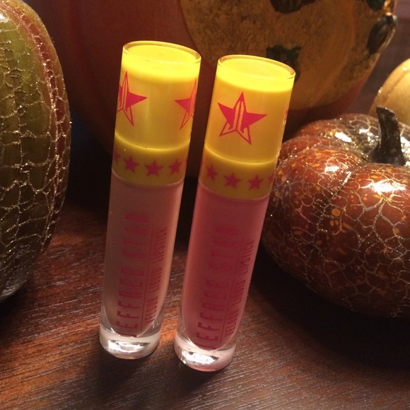 2 Jeffree Star Velour Liquid Lipstick
