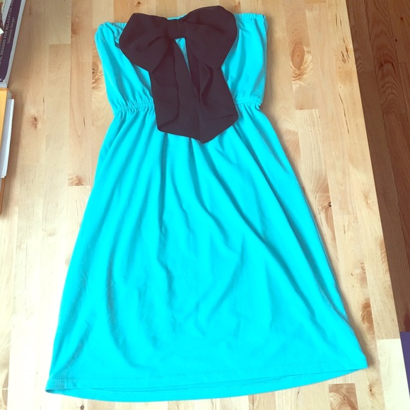 Judith March strapless bow dress