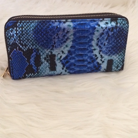 Snakeskin Wristlet Clutch