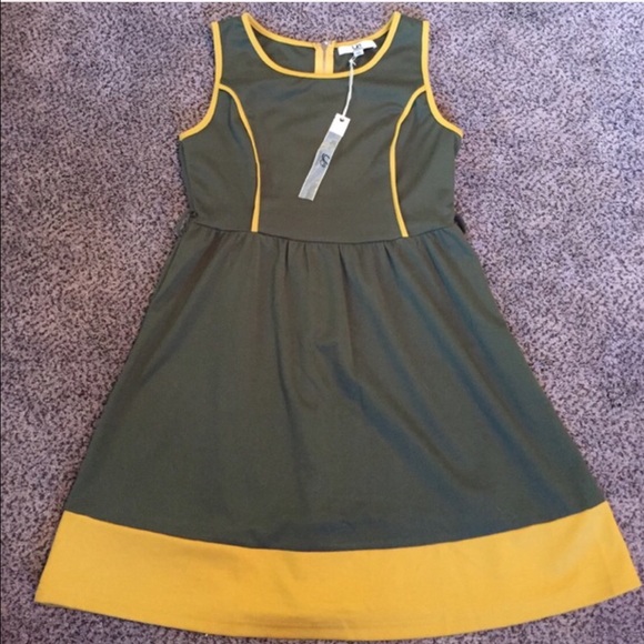 Green and gold dress great for Baylor or Green Bay