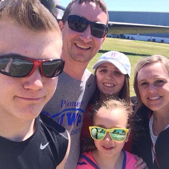 Meet your Posher, Christy