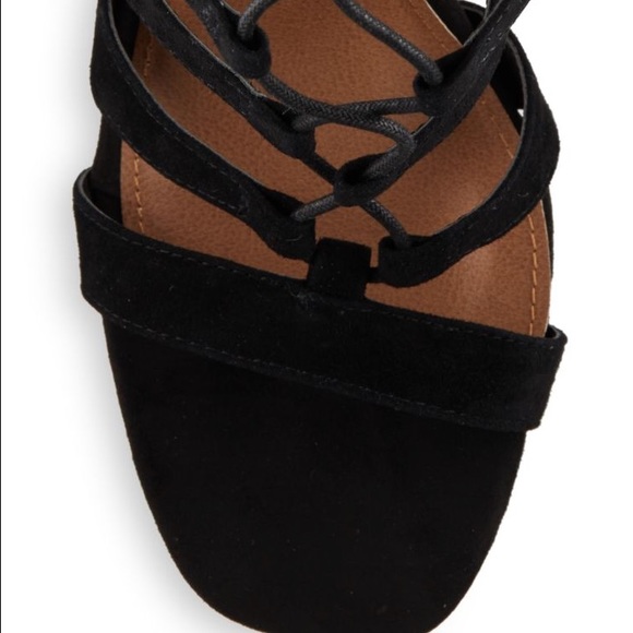 NWOT lace up heels - Picture 3 of 4