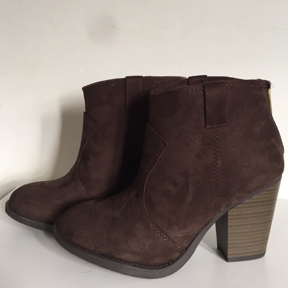 •Western Ankle Booties• - Picture 3 of 4