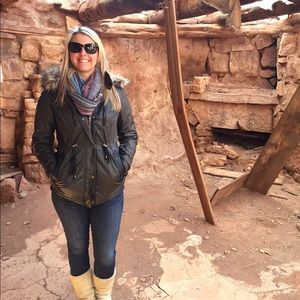 Meet your Posher, Britney