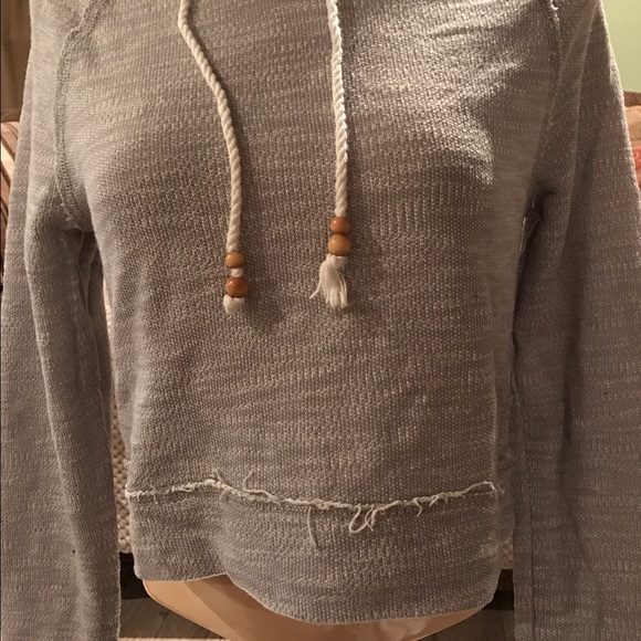 Aeropostale Cropped Pull Over Hoodie - Picture 2 of 3