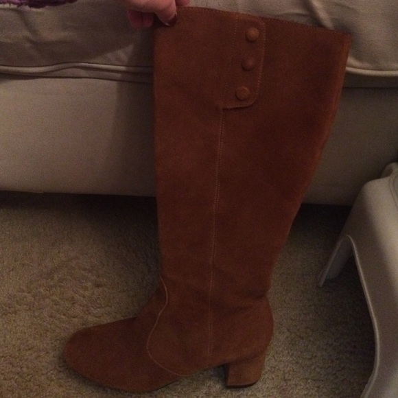 Vintage wide calf suede boots