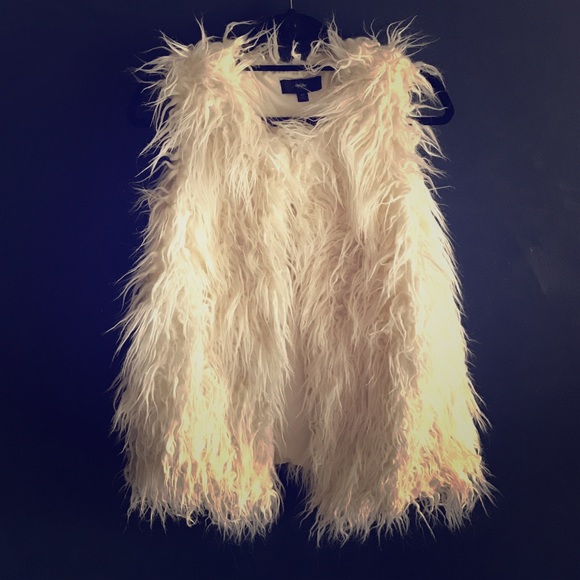 Faux Fur Vest size M