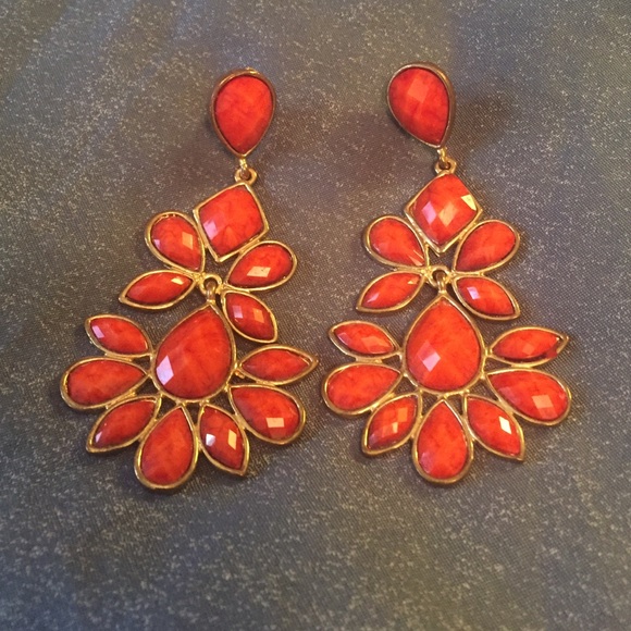 Amrita Singh chandelier earrings