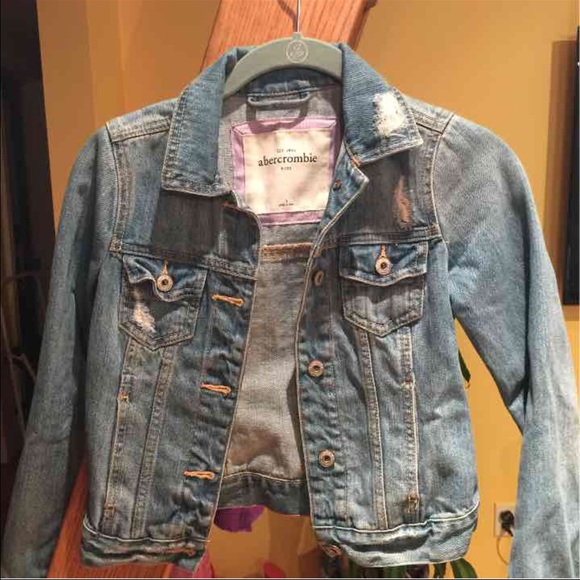 SOLD SOLD.        ABERCROMBIE Denim jacket