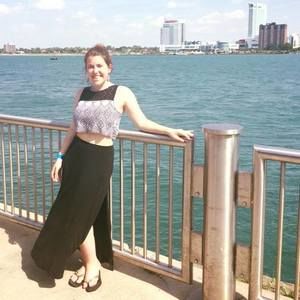 Meet your Posher, Brooke