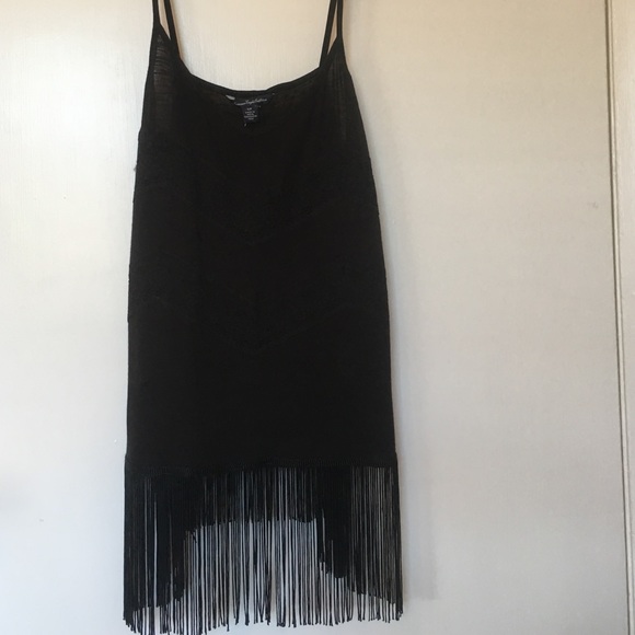 American Eagle tank with lace and fringe detail