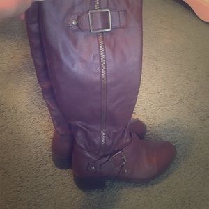 Brown boots
