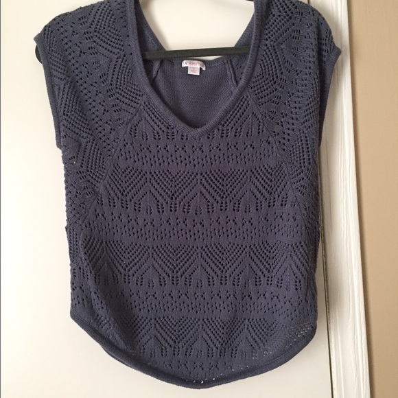 Comfort sweater v-neck short sleeve tee