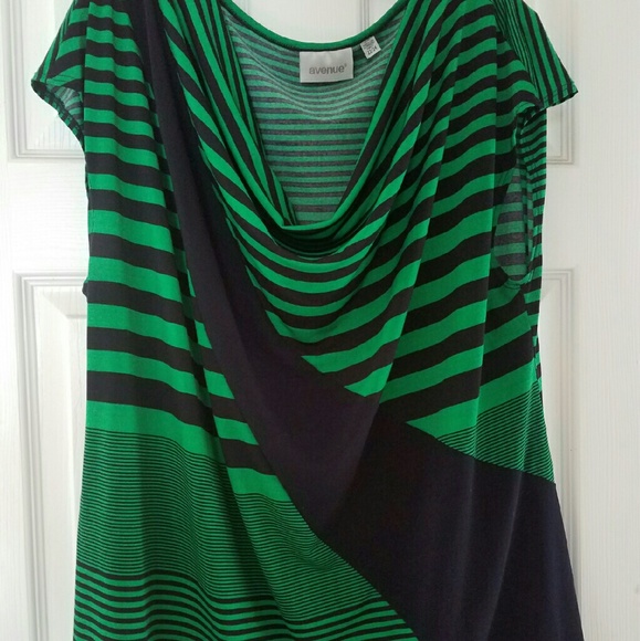 Avenue drape neck tunic