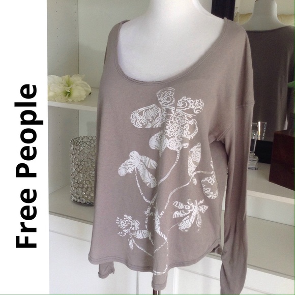 FREE PEOPLE slouch long sleeve top - Picture 1 of 4