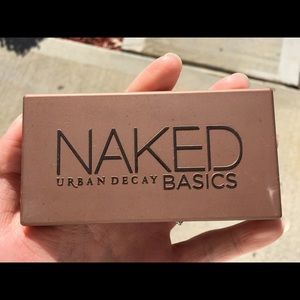 Urban Decay Naked Basics palette