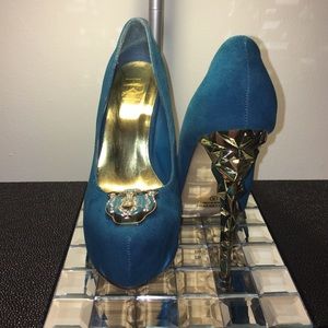 ✨SALE ✨Abstract heels!