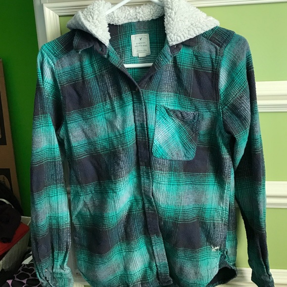 American eagle thick flannel w/ fur hood