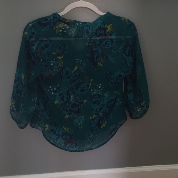 Blouse - Picture 2 of 2