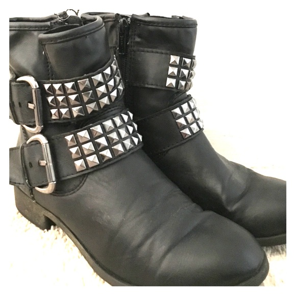 Boots!