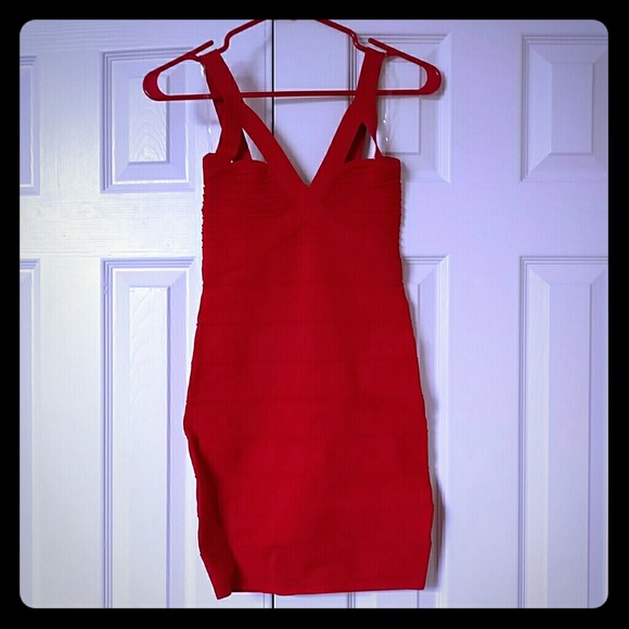 Red bodycon dress