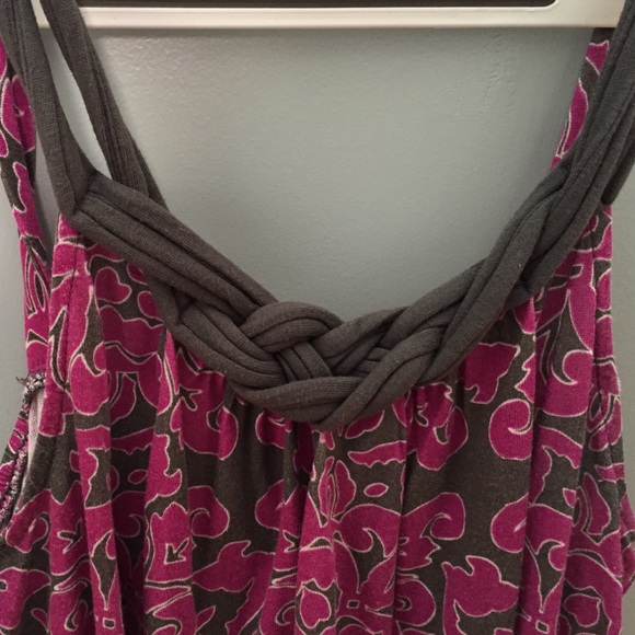 Tank - Picture 4 of 4