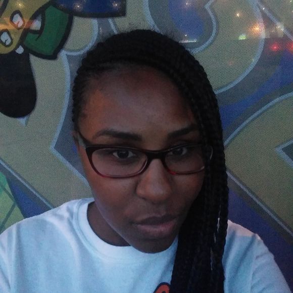 Meet your Posher, Tiffany