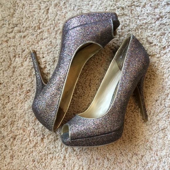 Glitter Pumps - image 2