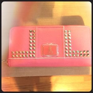 Guess Wristlet