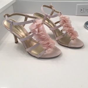 Lulu Townsend blush heels