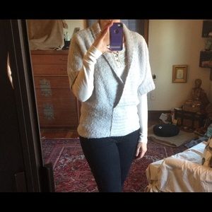 🎉🍀SALE!!🎉 Grey wool sweater