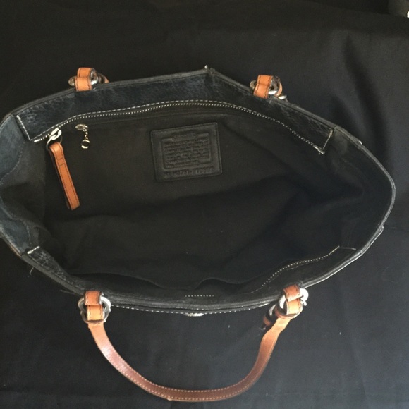 Coach black pebble purse - Picture 3 of 3