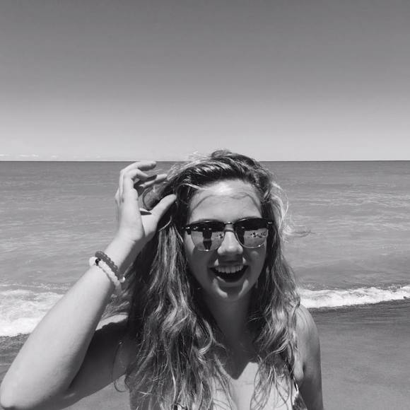 Meet your Posher, Maddy - Picture 1 of 1