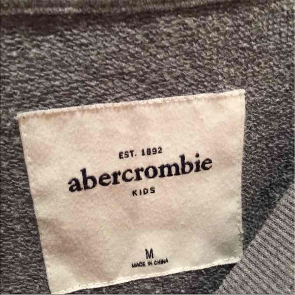 Sweatshirt SOLD - Picture 2 of 4