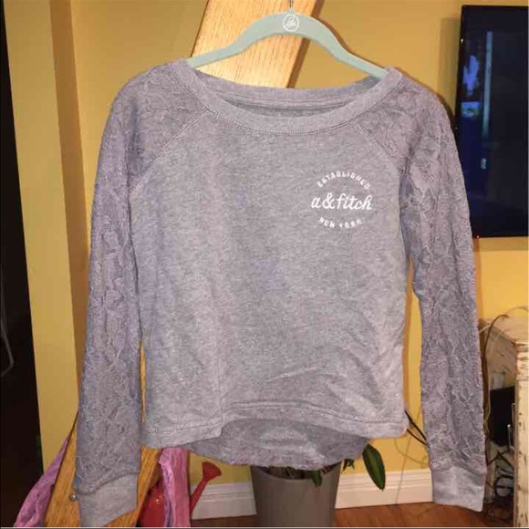 Sweatshirt SOLD - Picture 4 of 4