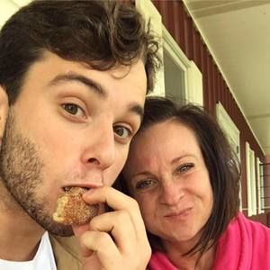 Meet your Posher, Nicholas