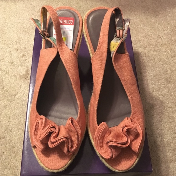 Madden Girl Coral wedges