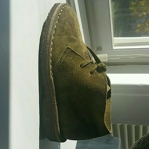 Crewcuts camoflage McAllister boots gently used