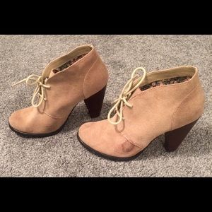 Seychelles Lace Up Ankle Booties