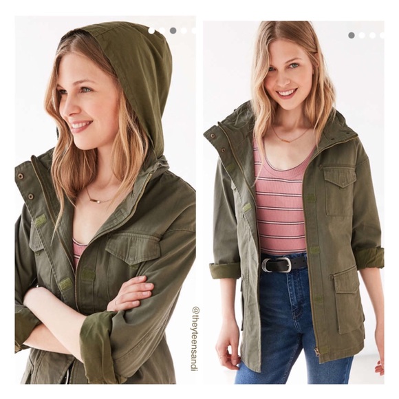 Urban Outfitters BDG 4-Pocket Camo Utility Jacket - Picture 2 of 4