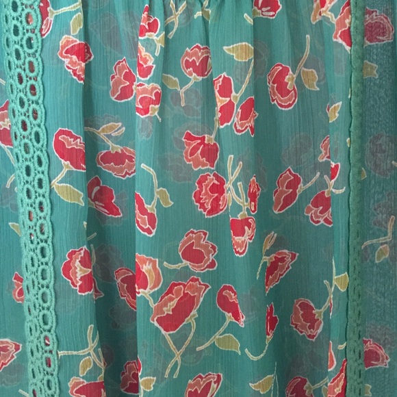 LC flower top - Picture 5 of 5