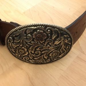 Vintage brown leather belt