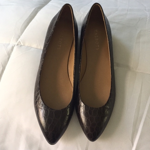 Talbots gorgeous brown leather 9 narrow flats