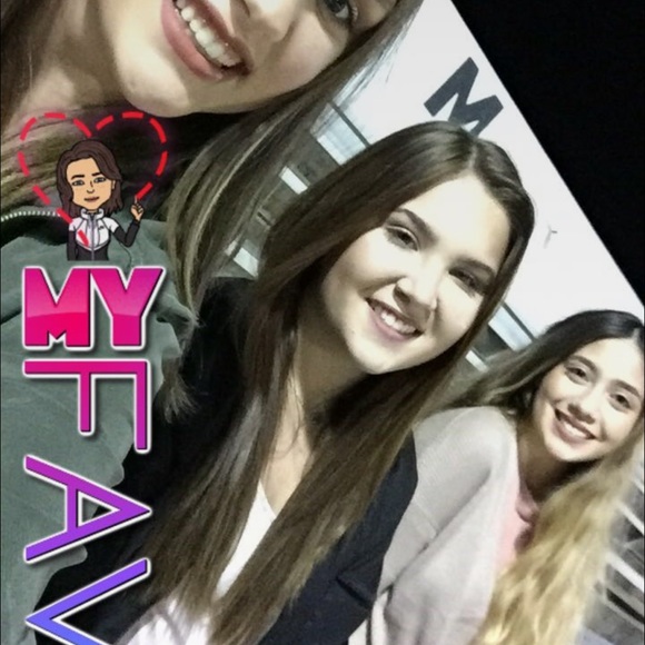 Meet your Posher, Abrianna