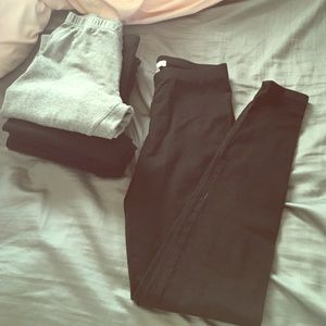 Black & Grey Leggings (4 Black, 1 Gray) XS/S