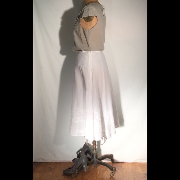 Lapis taupe pintuck front feminine collar blouse - Picture 3 of 4