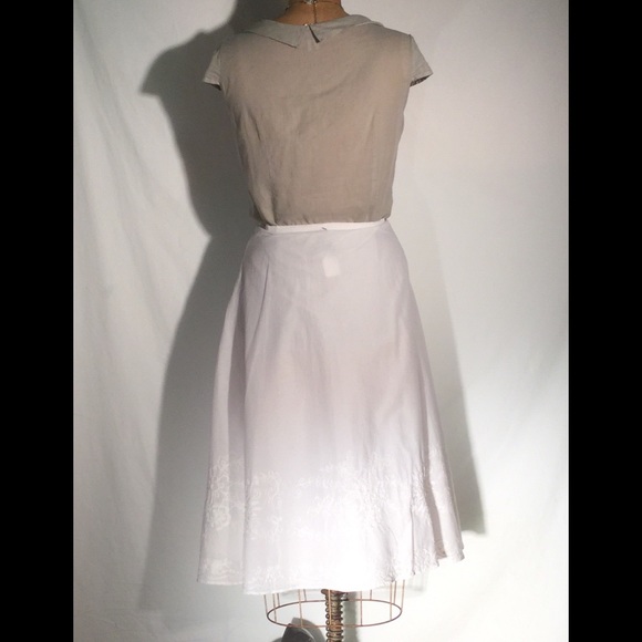 Lapis taupe pintuck front feminine collar blouse - Picture 4 of 4